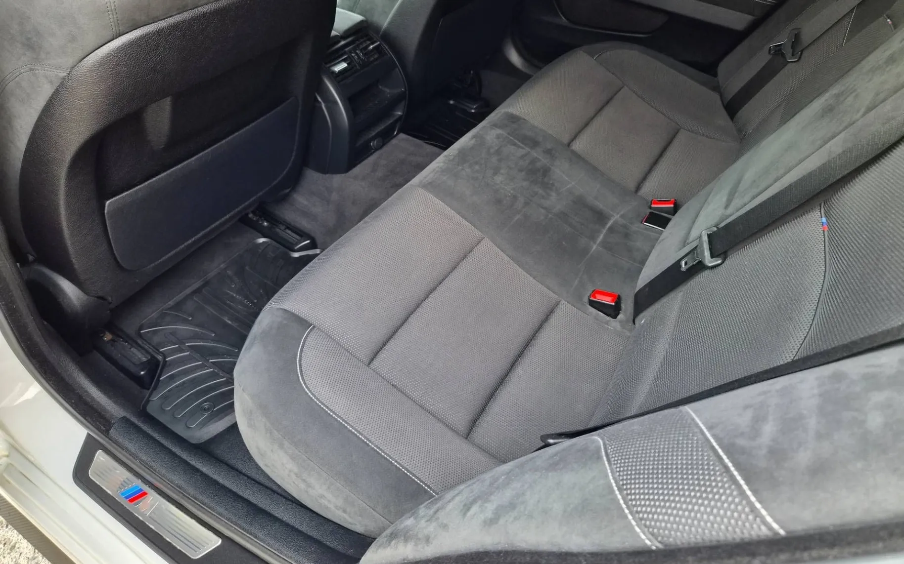Notranja slika - BMW serija 5: - 520D-M SPORT-NAVI-HEAD UP-NA OBROKE TUJCI ZAČASNA - 10