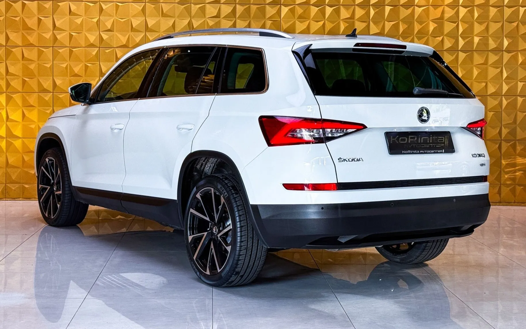 Notranja slika - Škoda Kodiaq - 2.0 TDI 4X4 AUT. KLJUKA-MEMORY-GRETJE-RADAR TEMP - 9