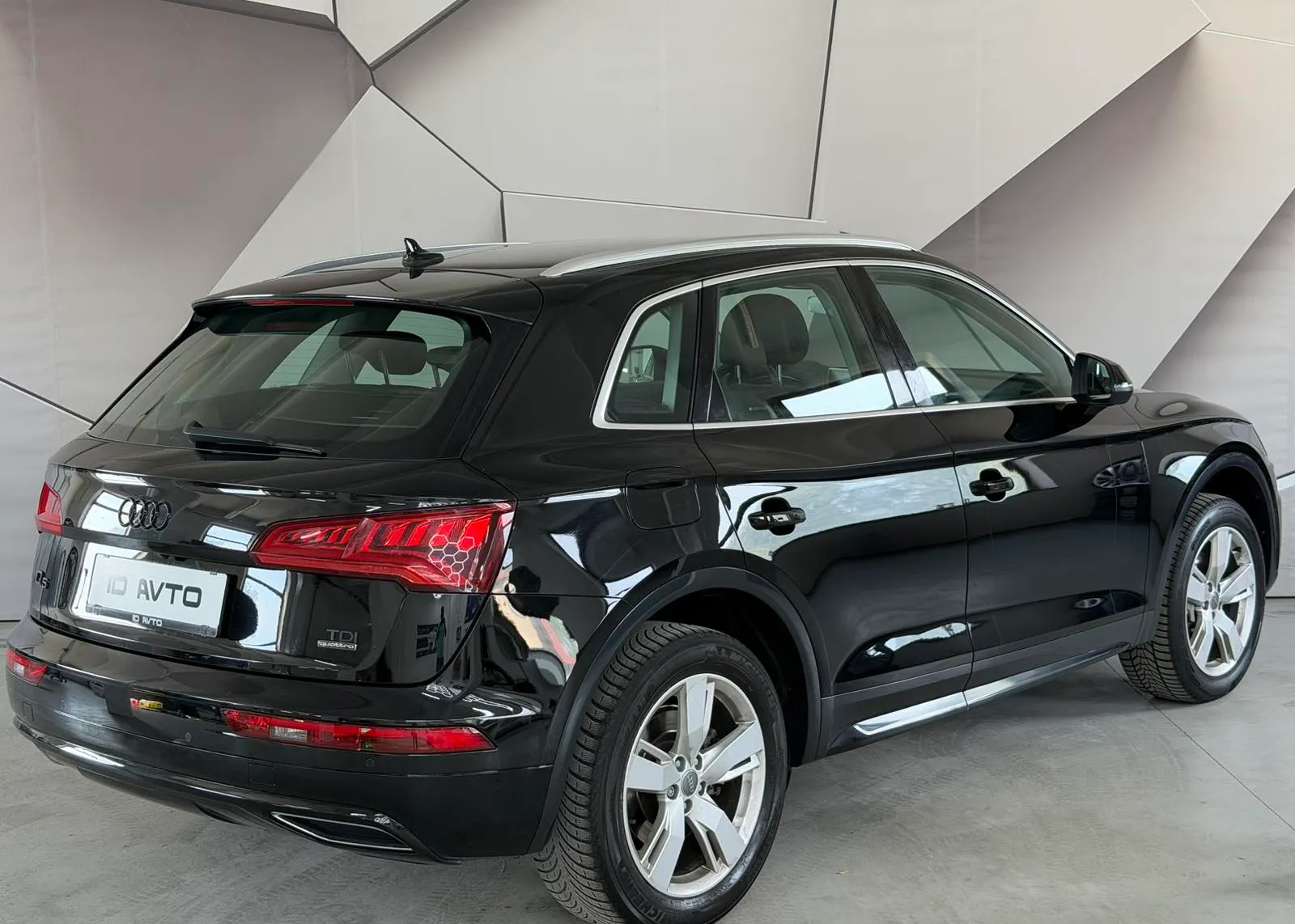 Zunanja slika - Audi Q5 - quattro 2,0 TDI Sport - 3