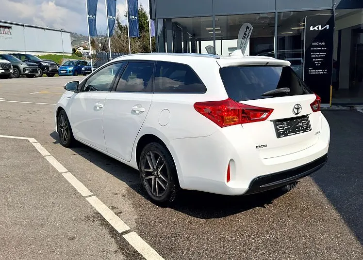 Zunanja slika - Toyota Auris - TS 1.4 D-4D Luna - 4