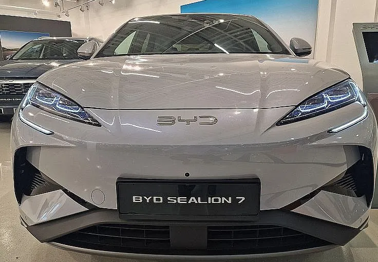 Zunanja slika - BYD SEALION 7 - EXCELLENCE AWD 91.3 kWh 390 kW - 5