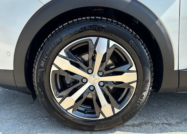 Zunanja slika - Peugeot 5008 - GT Line -KAM360-LED-PANO-7SED-VIRTUAL - 4