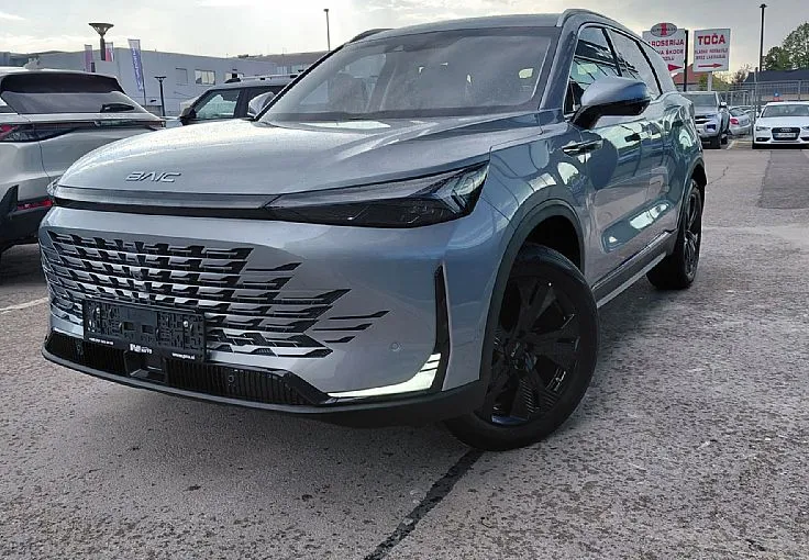 Zunanja slika - Baic X7 - 1.5T DCT 177KM 2WD - NA ZALOGI - 1