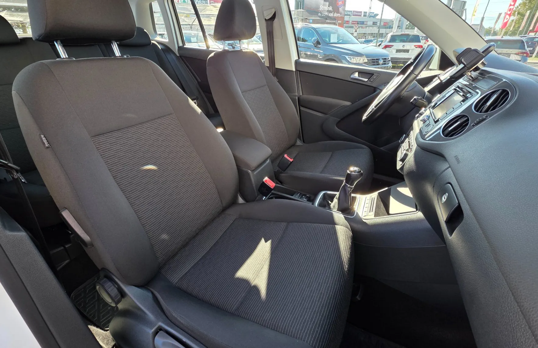 Zunanja slika - Volkswagen Tiguan - 2.0 TDI BMT Trend Fun. SLO POREKLO - 10