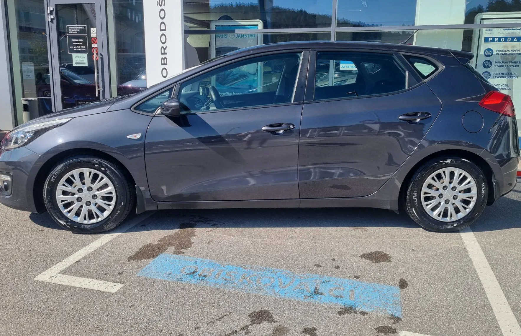 Zunanja slika - KIA Ceed - 1.4 - SLOVENSKI + KLJUKA + KOMISIJSKA PRODAJA - 4