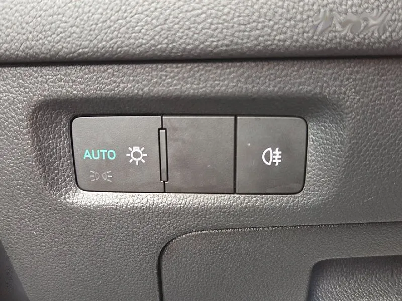 Zunanja slika - Škoda Octavia - Combi 1.5 eTSI 110Kw Style ACC DSG NAVI LED - 16