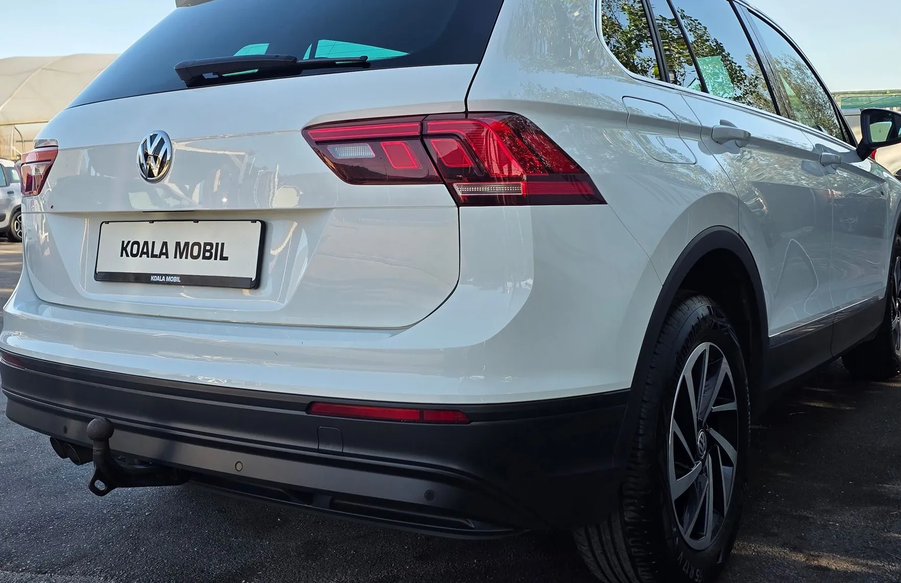 Zunanja slika - Volkswagen Tiguan - 2.0 TDI BMT DSG 4MOTION ALU-NAVI-GRETJE SŽ-1.LAST - 4