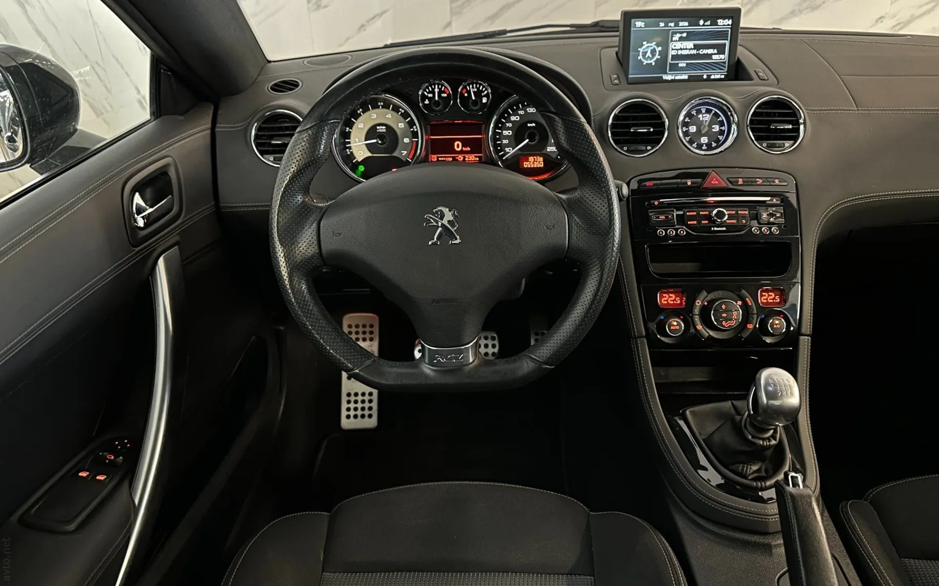 Notranja slika - Peugeot RCZ - 1.6 THP 200 Facelift - Servisiran - 55.000km - 8