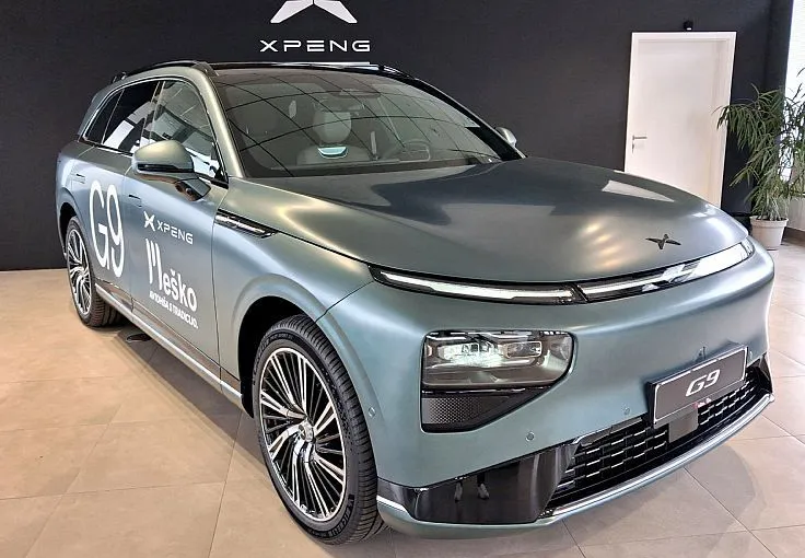 Zunanja slika - Xpeng G9 - PERFORMANCE AWD KAITOKE MAT GREEN - 3