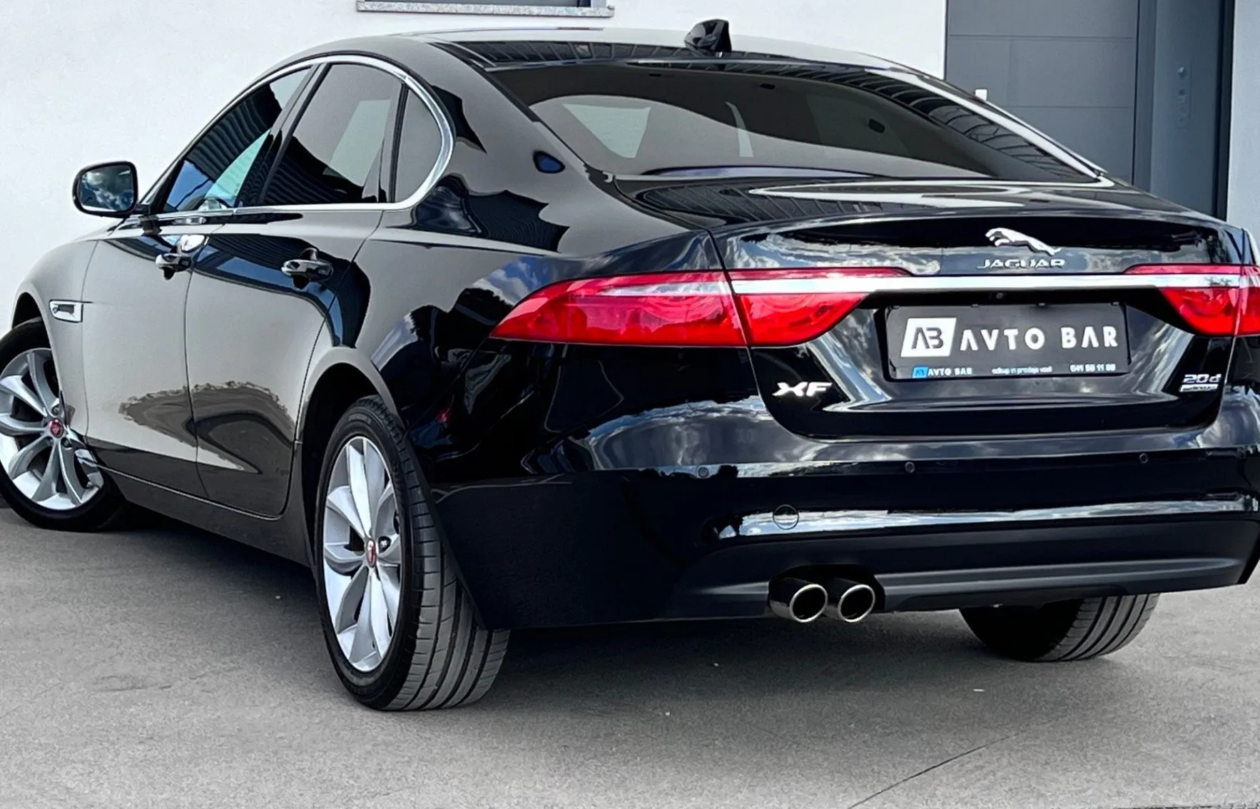 Zunanja slika - Jaguar XF - 2.0d+AWD+1.LAST+SLO+SAMO 66.507 km+ACC+KEYLESS GO - 6