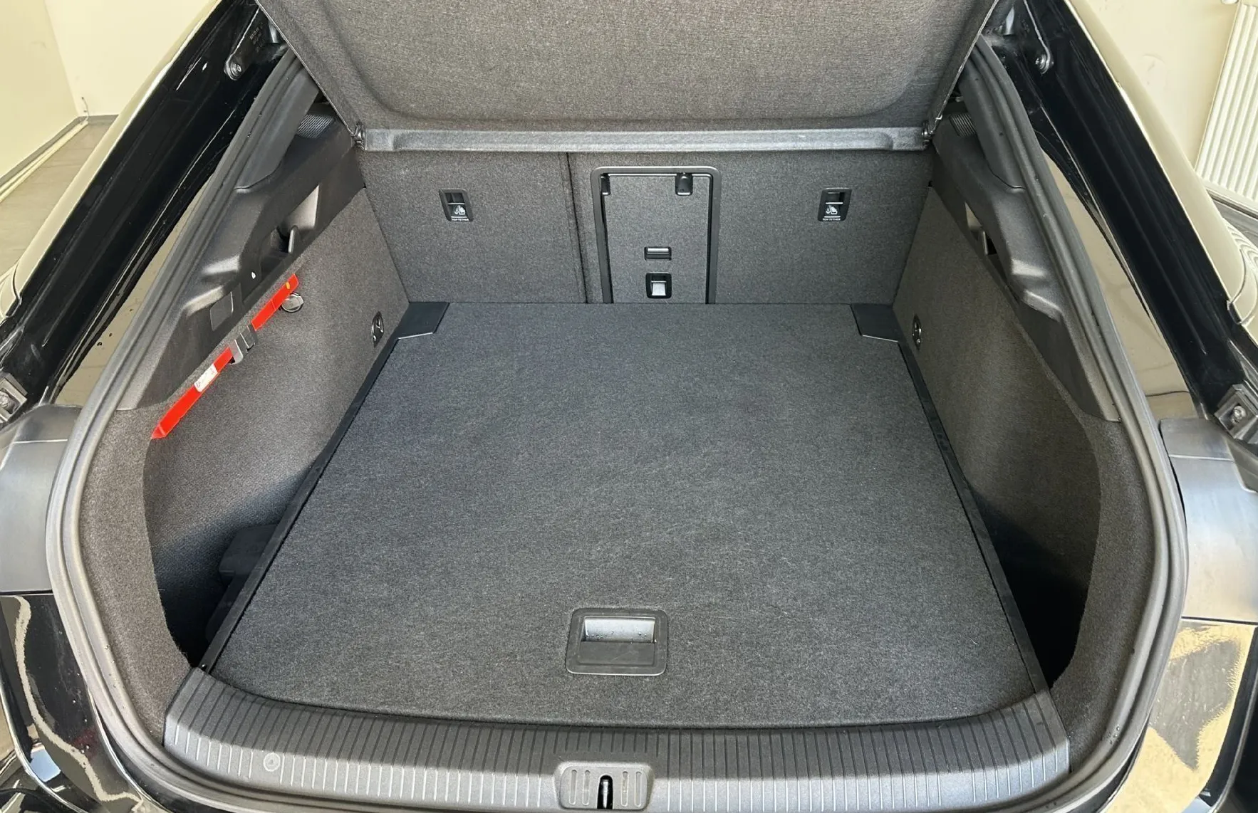 Zunanja slika - Volkswagen ID.7 - 210kW.NEMŠKI+4ALU.KAMERA.LED.NAVI.USNJE.ACC.PANORA - 19