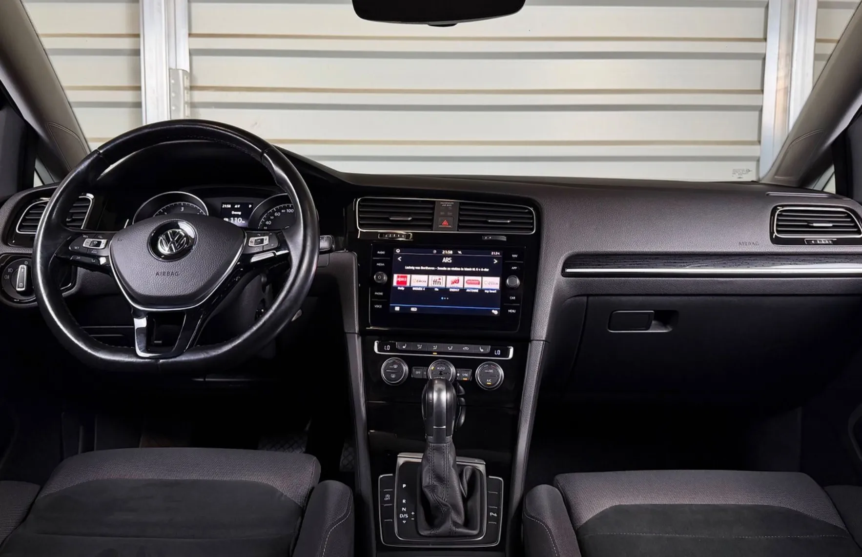 Zunanja slika - Volkswagen Golf - 2.0 TDI - DSG - MASAŽA - ACC - FULL LED - PDC - 8