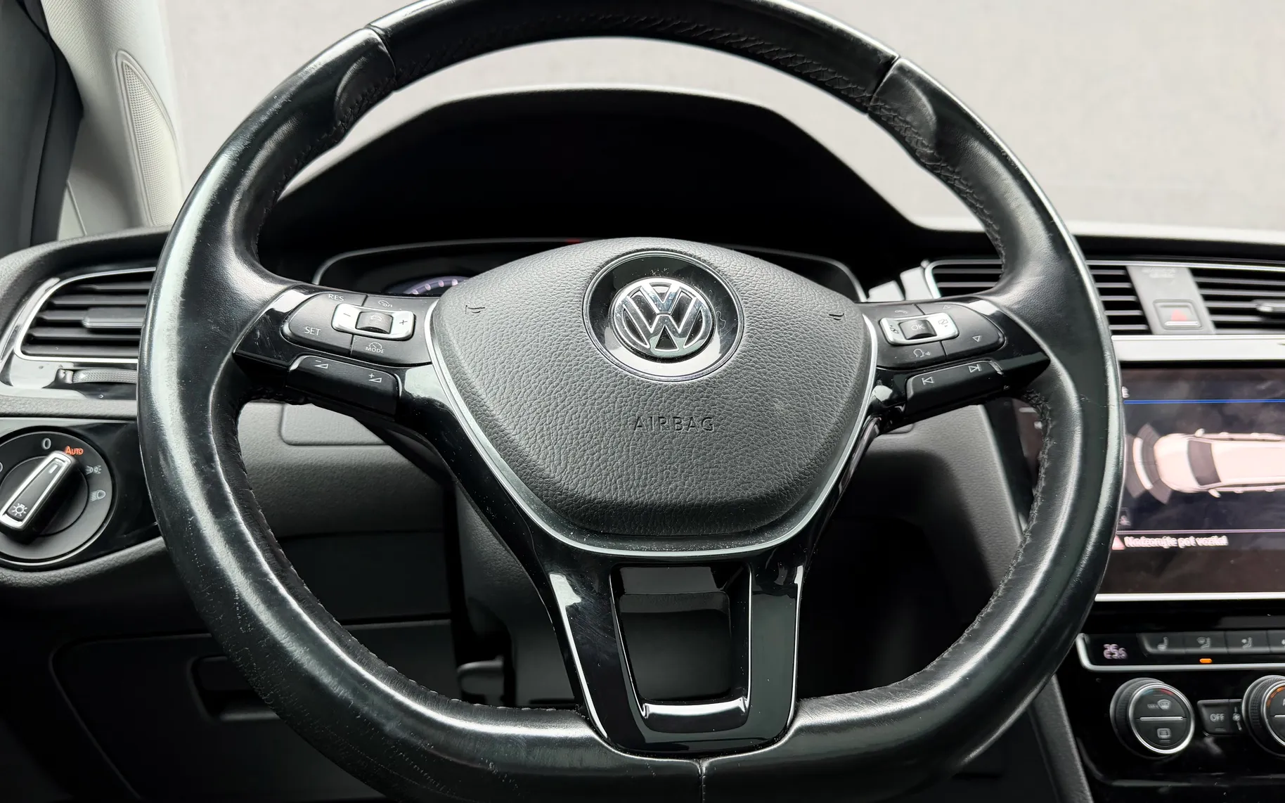 Zunanja slika - Volkswagen Golf - 2.0 TDI BMT Highline 2.LASTNIK PANO. VIRTUAL. NAVI - 11