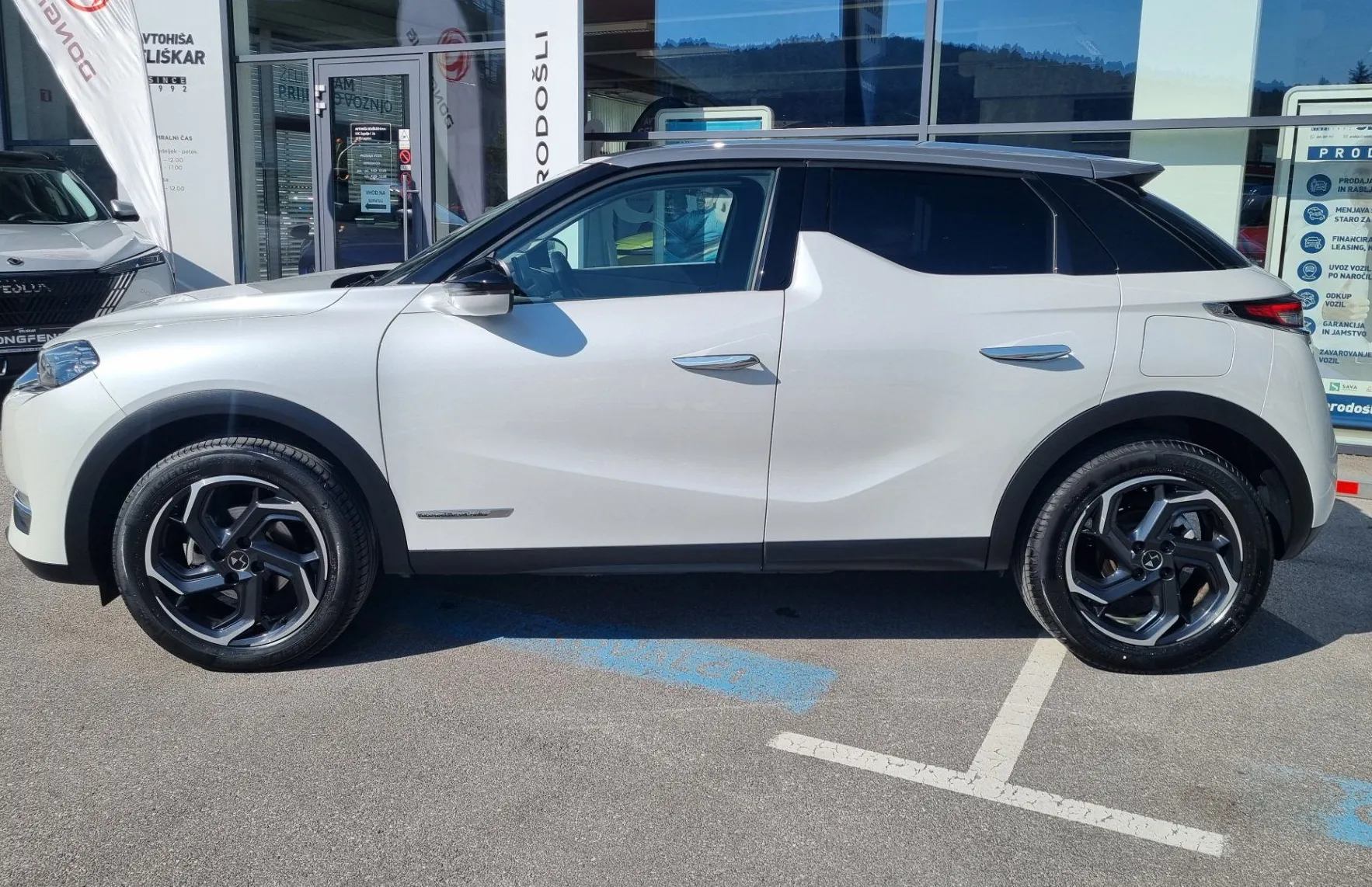 Zunanja slika - DS DS 3 - 1.2 PURETECH - TOITS DE PARIS - BOGATA OPREMA - 5