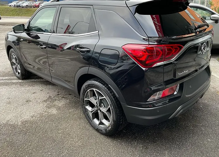 Zunanja slika - SsangYong Korando - STYLE 1.5 T M T 2WD - 4