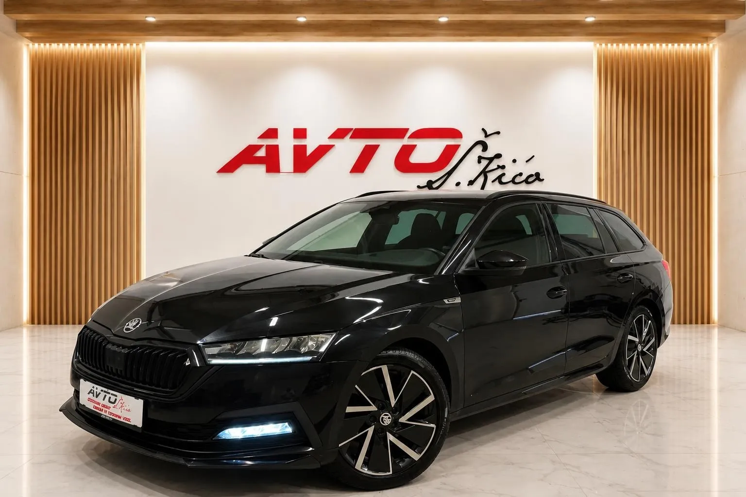 Zunanja slika - Škoda Octavia - 2.0 TDI-SPORTLINE-HEAD UP-ACC-KAMERA-VIRTUAL-NAVI - 1