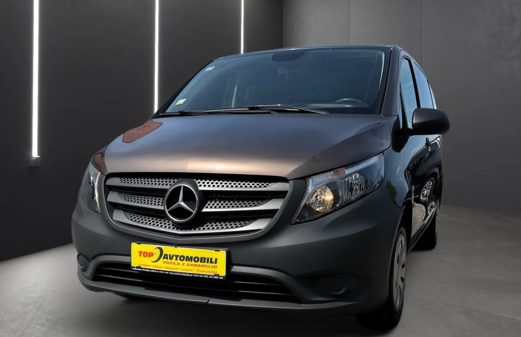Zunanja slika - Mercedes-Benz Vito - Tourer 116 CDI DOLGI 9 SEDEŽEV NAVI PDC KLJUKA TOP - 12