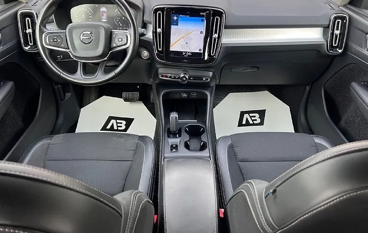 Zunanja slika - Volvo XC40 - D3+LED+NAVI+KAMERA+ALU+KEYLESS GO+AUTO HOLD - 12