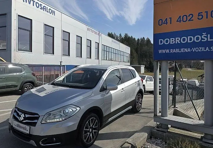 Zunanja slika - Suzuki SX4 S-Cross - 1.6 VVT ELEGANCE 4WD zelo lep... - 3