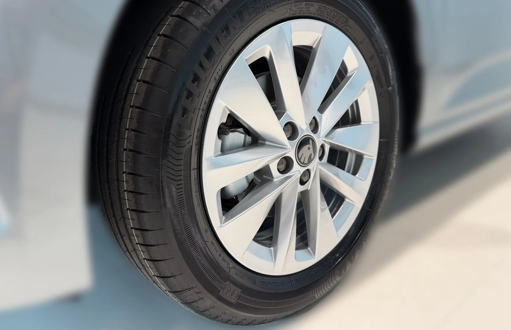 Zunanja slika - Škoda Scala - 1.0 TSI Edition DSG - 6