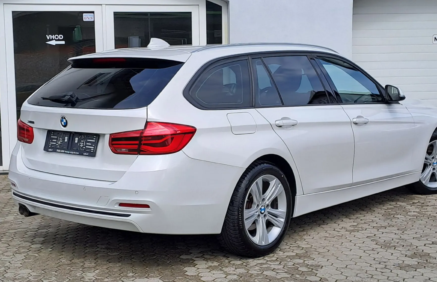 Zunanja slika - BMW Serija 3 - Touring: 320d xDrive Touring Sport Line - 3