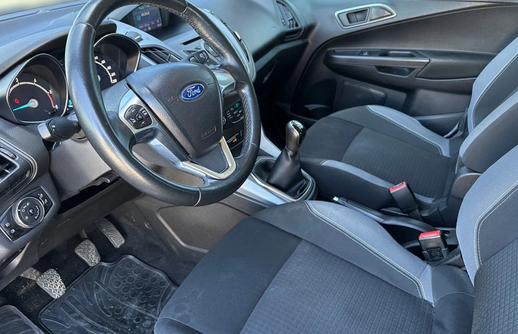 Zunanja slika - Ford B-MAX - 1.5 TDCi - 6