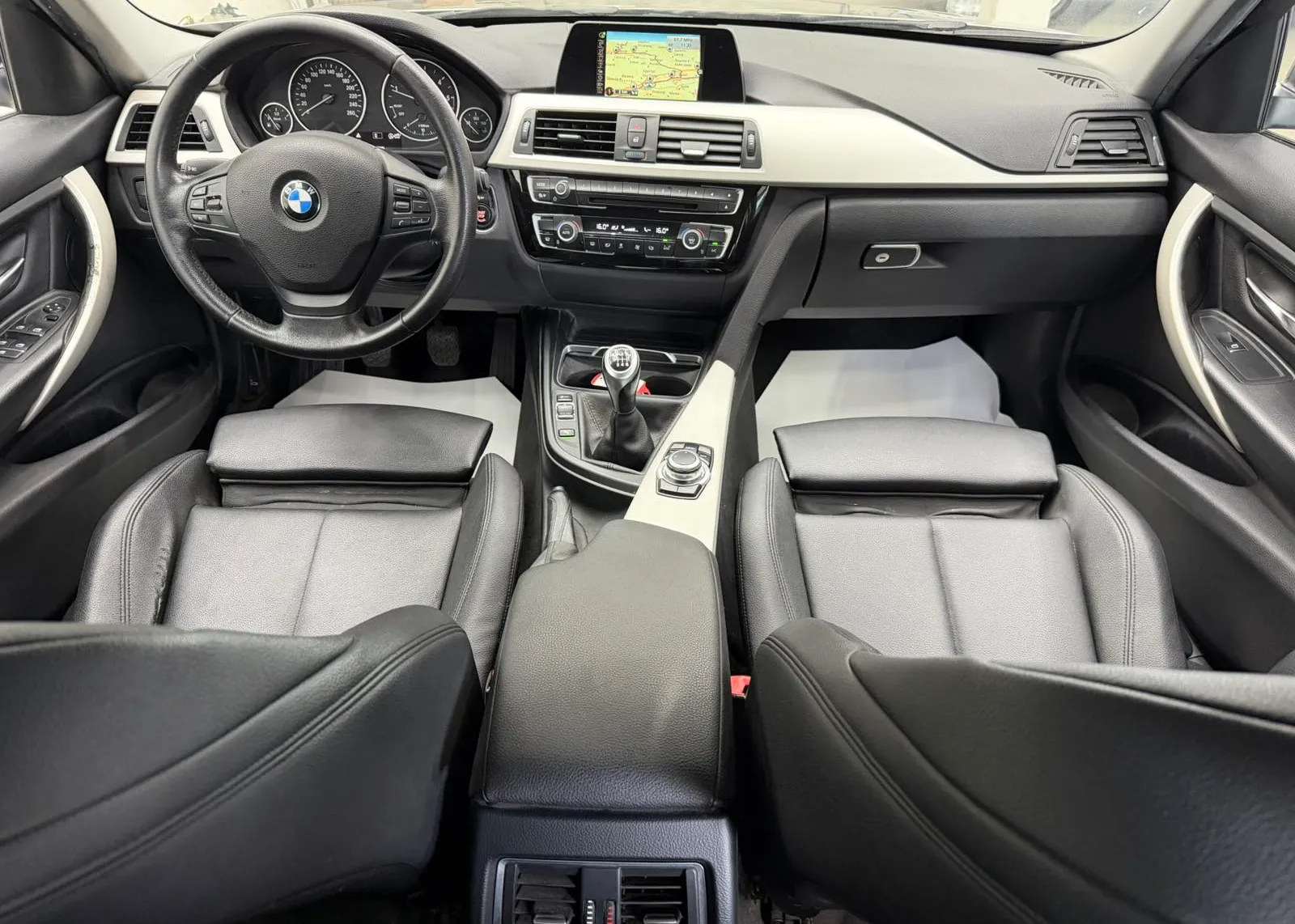 Zunanja slika - BMW Serija 3 - 318d - 6