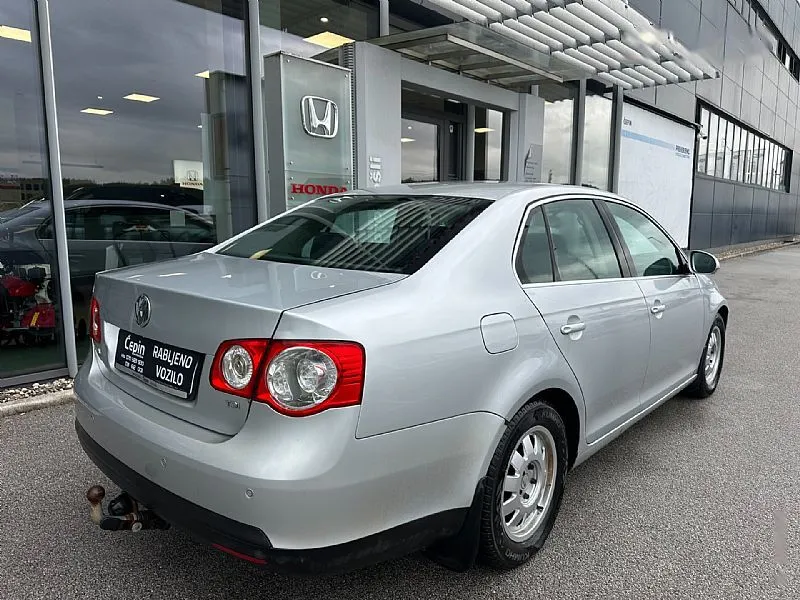 Zunanja slika - Volkswagen Jetta - 1.9 TDI Trendline - 5