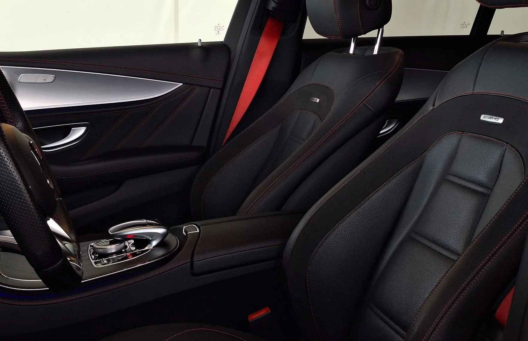 Zunanja slika - Mercedes-Benz E-Razred - Mercedes AMG E53 4MATIC+BURMESTER•AMBIENT•CRYSTAL - 10