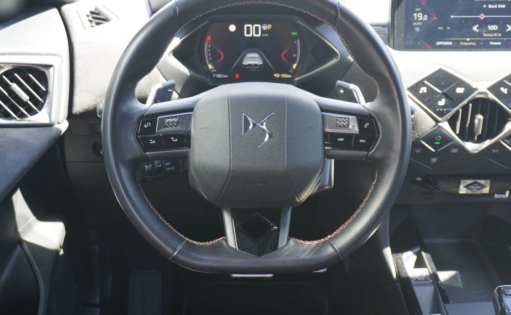 Zunanja slika - DS DS 3 Crossback - 1.2   AUT. PERFORMANCE LINE - 8
