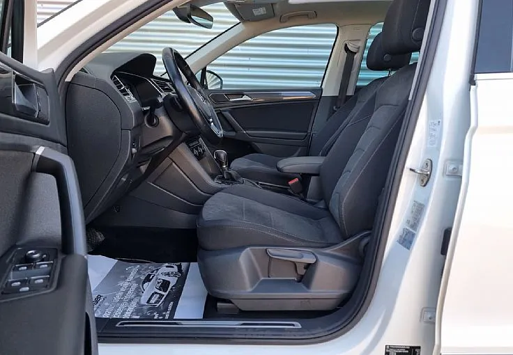 Zunanja slika - Volkswagen Tiguan - 2.0 TDI-DSG-VIRTUAL-PANORAMA-VELIKA NAVI-KAMERA- - 6