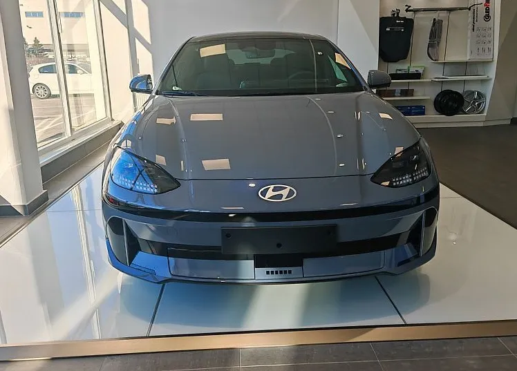 Zunanja slika - Hyundai Ioniq 6 - IMPRESSION°°77kWh - 2