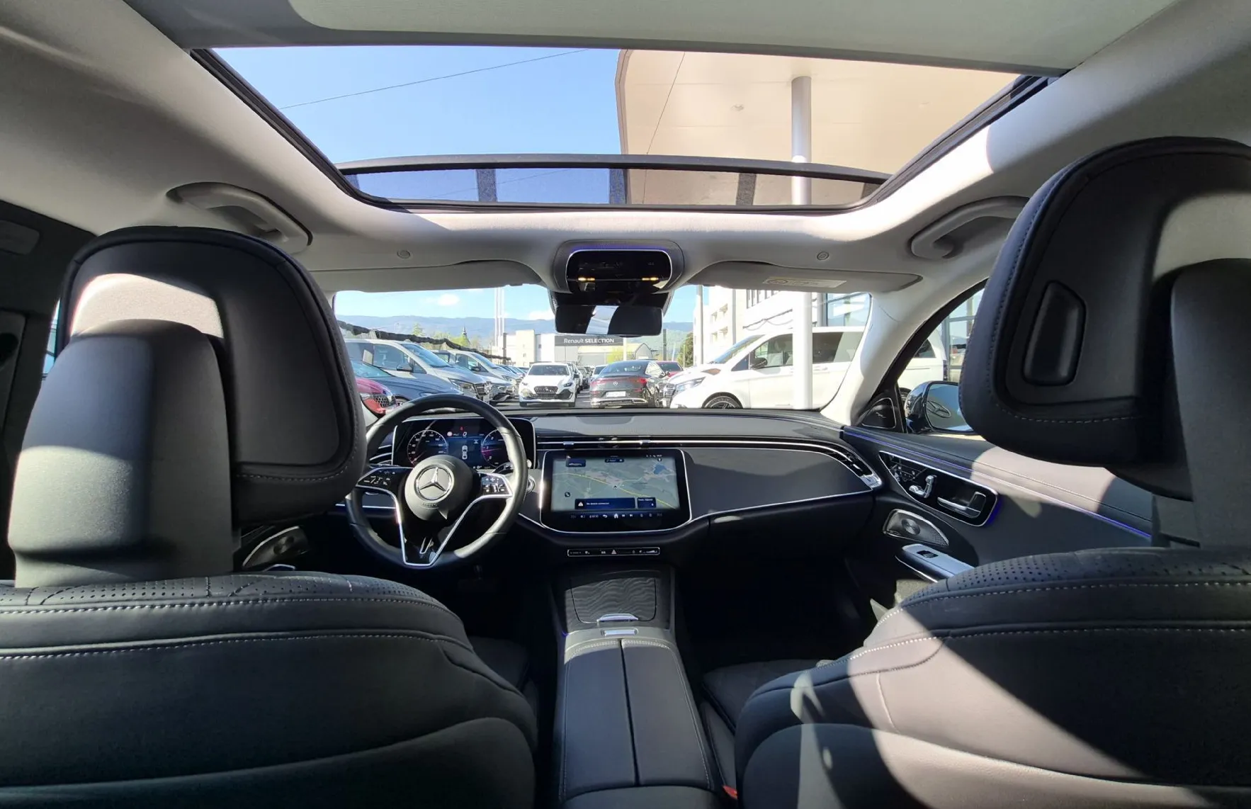 Zunanja slika - Mercedes-Benz E-Razred - E 220 d Exclusive Premium + AIRMATIC - 18