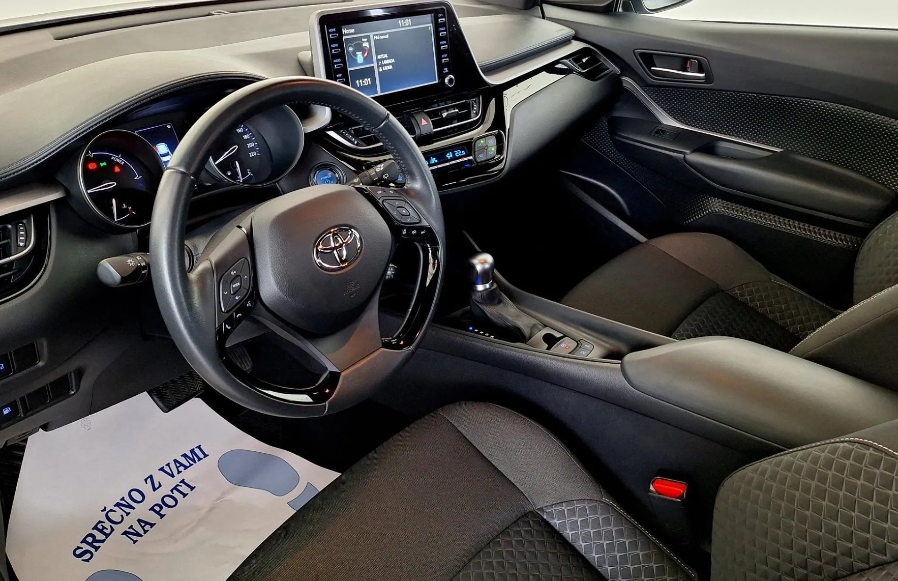 Zunanja slika - Toyota C-HR - Hybrid 1.8 C-ENTER Avt - 8