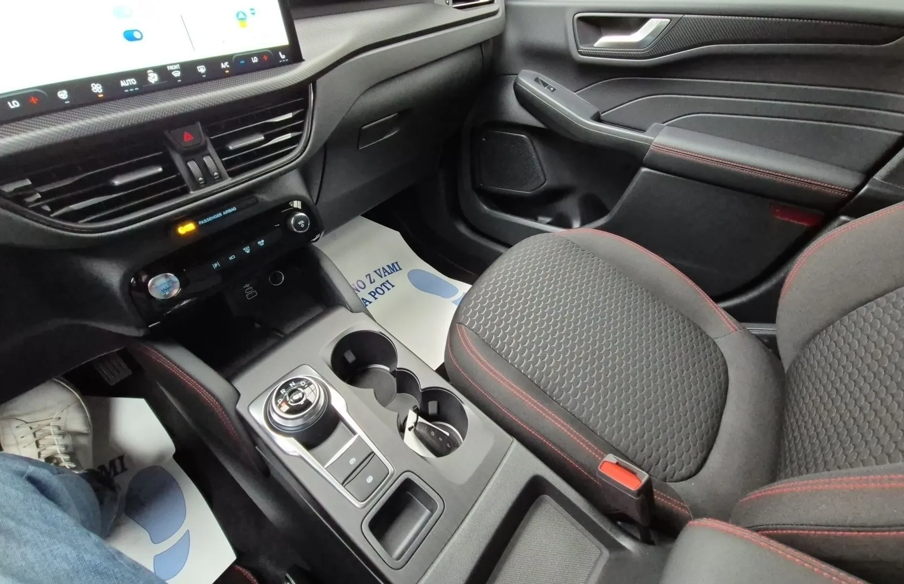 Zunanja slika - Ford Kuga - ST-Line 2.5 Duratec Hybrid 183PS AWD-NA ZALOGI - 11