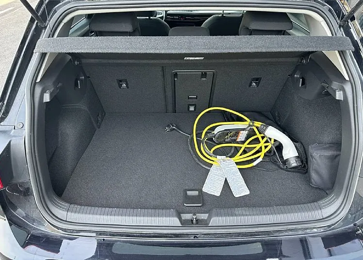 Zunanja slika - Volkswagen Golf - 1.4 TSI DSG PHEV Style 110  150 - 11