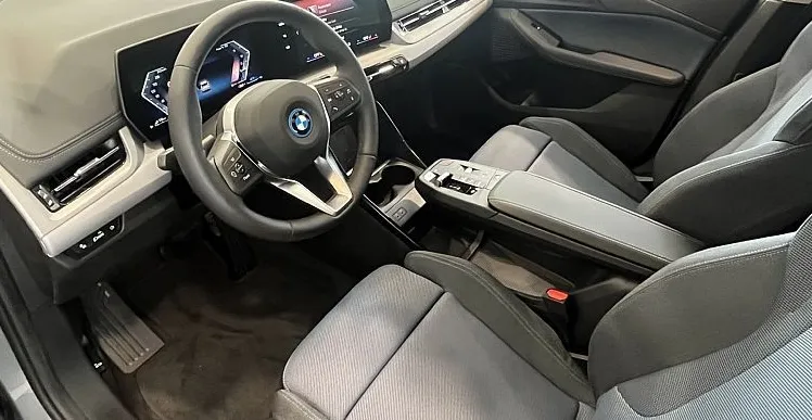 Zunanja slika - BMW Serija 2 - Active Tourer: 225e xDrive DCT - 7