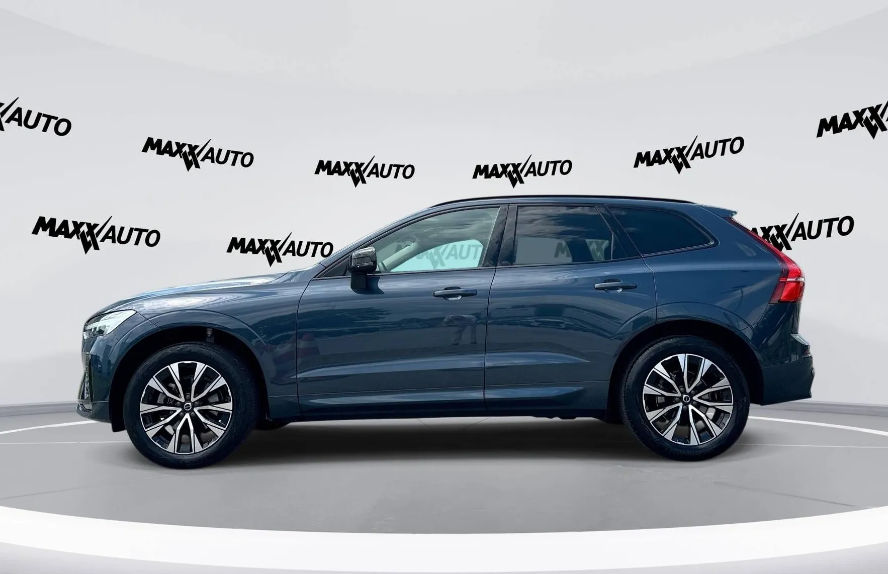 Zunanja slika - Volvo XC60 - B5 P AWD Plus Dark Avt. - 8