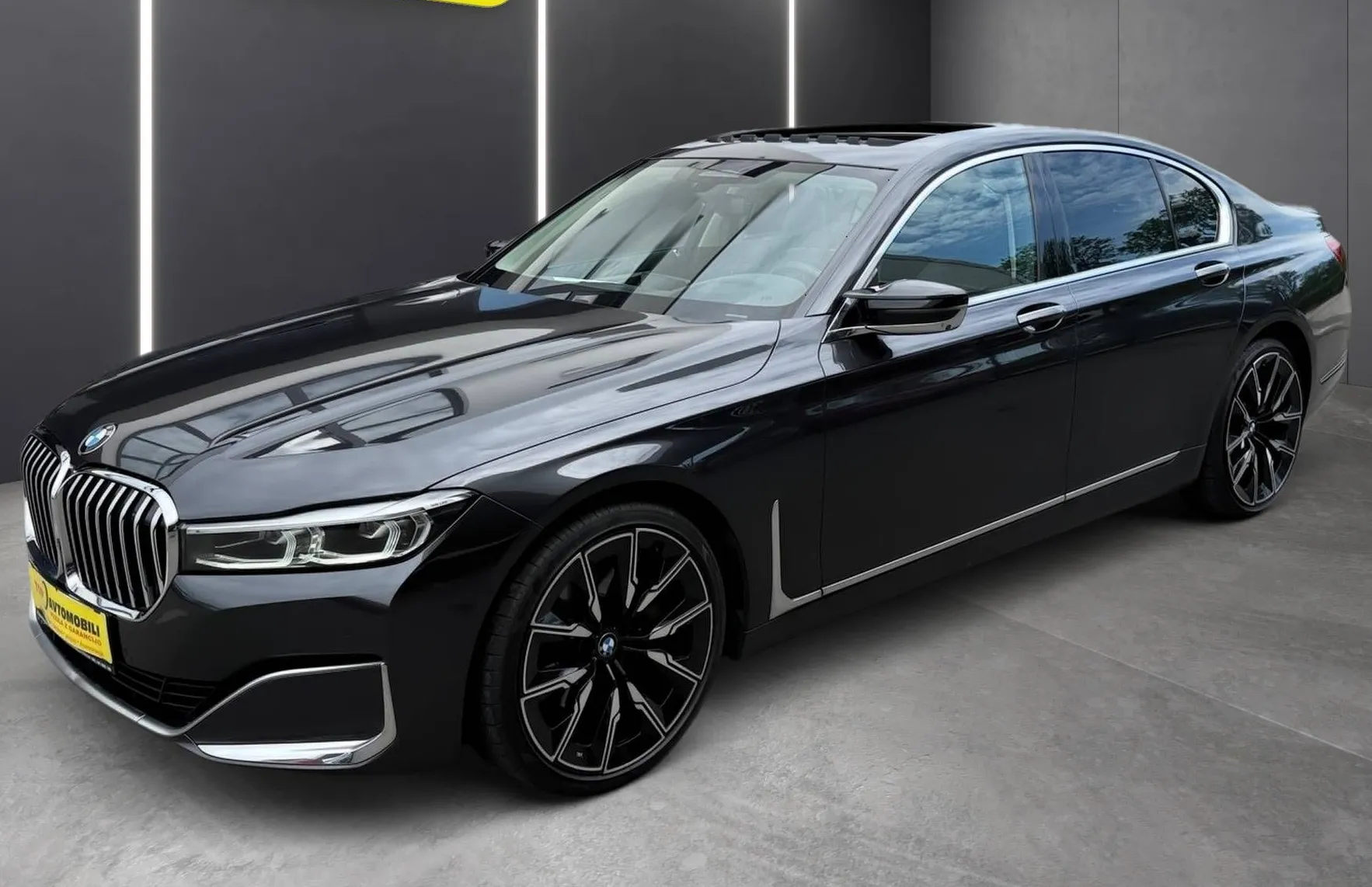 Zunanja slika - BMW Serija 7 - : 730d SPORT SOFT CLOSE 20 COL ZRAČNO PANO - 3