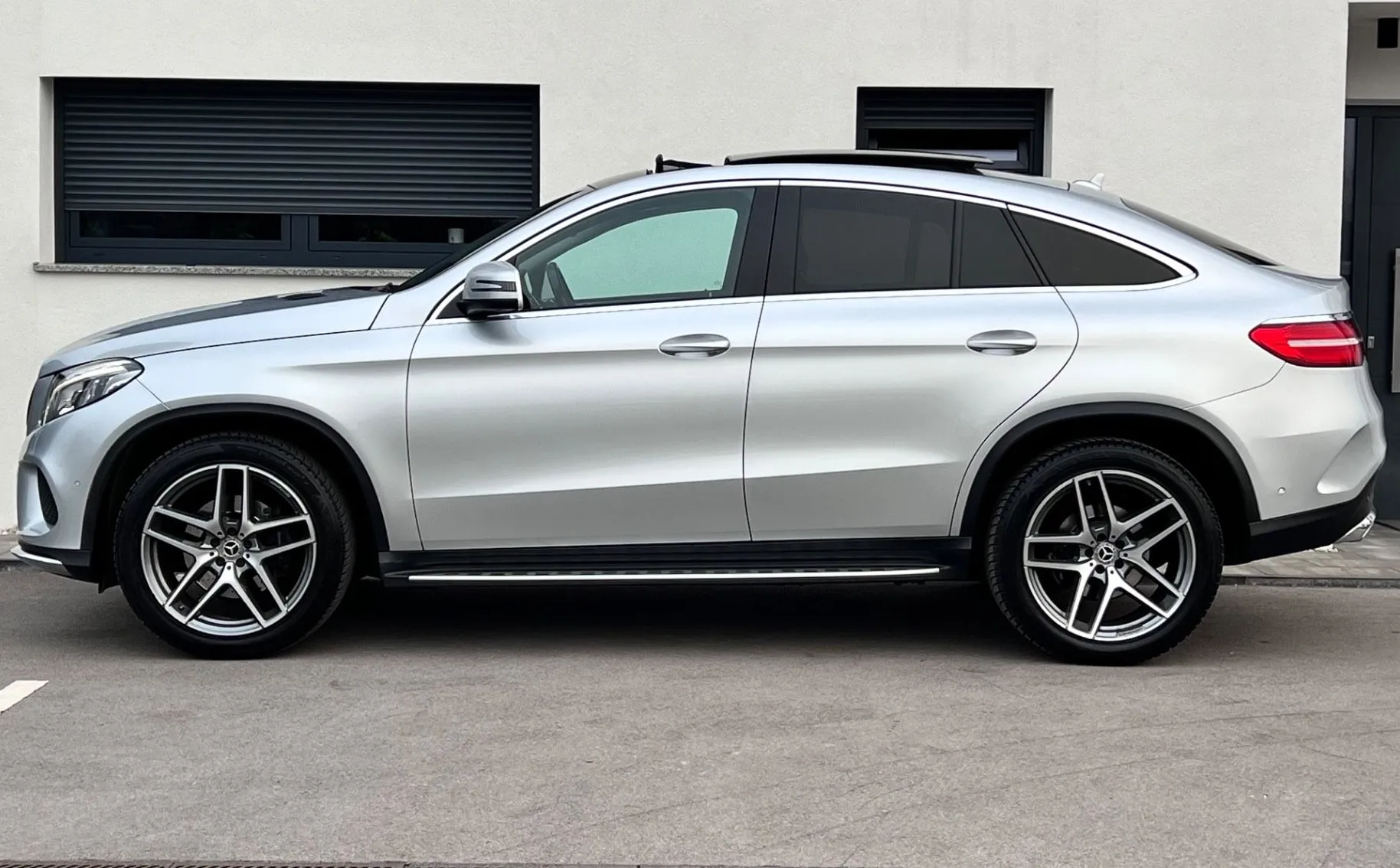 Zunanja slika - Mercedes-Benz GLE coupe - 350 d 4MATIC+AMG+FULL LED+PANORAMA+NAVI+KLJUKA+... - 5