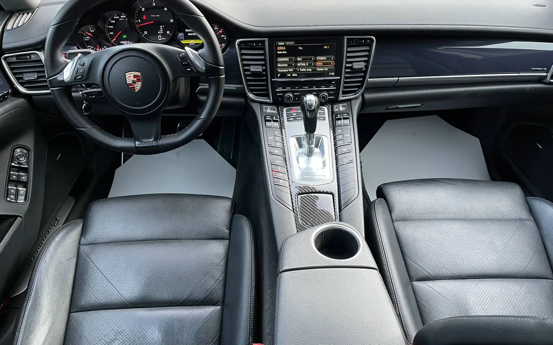Notranja slika - Porsche Panamera - 3.0 TD TIPTRONIC-LED-ALU-NAVI-KAM-ODLIČNA... - 9