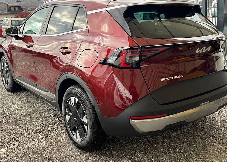 Zunanja slika - KIA Sportage - 1.6 T-GDi 110kW LX Fresh. 6 M T - 4