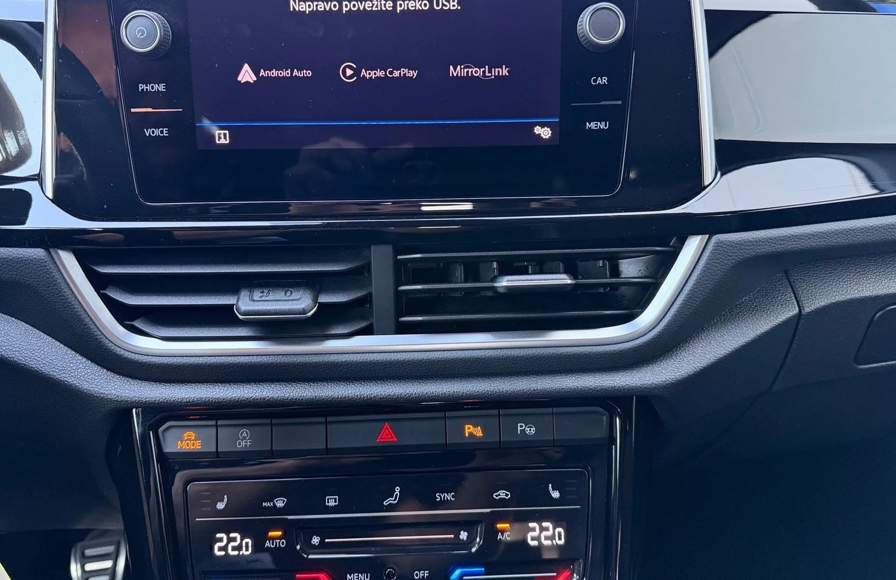 Zunanja slika - VW T-Roc - 1.0 TSI BMT R-Line-Masaža-ACC-PDC-Kamera-IQ Light - 19