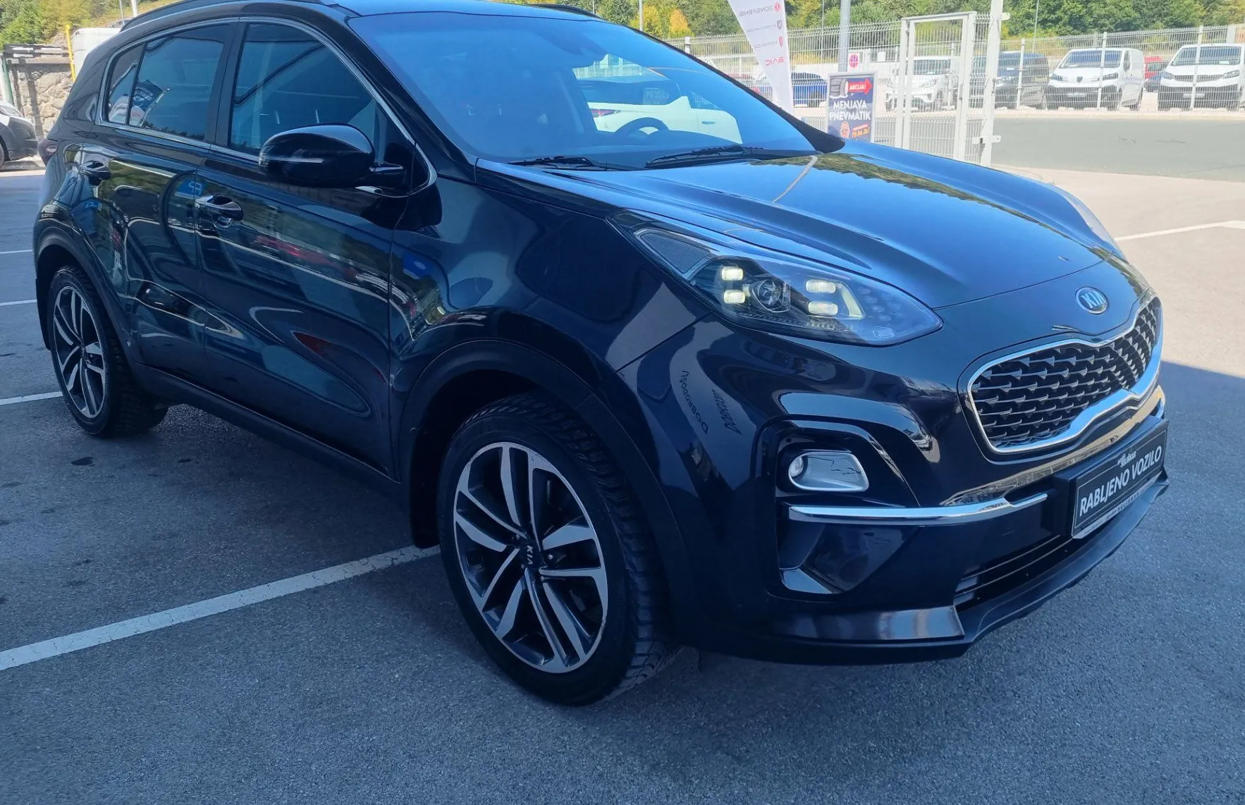 Zunanja slika - KIA Sportage - 2WD 1.6 TD - SLOVENSKI + 1. LASTNIK + ZGODOVINA - 4