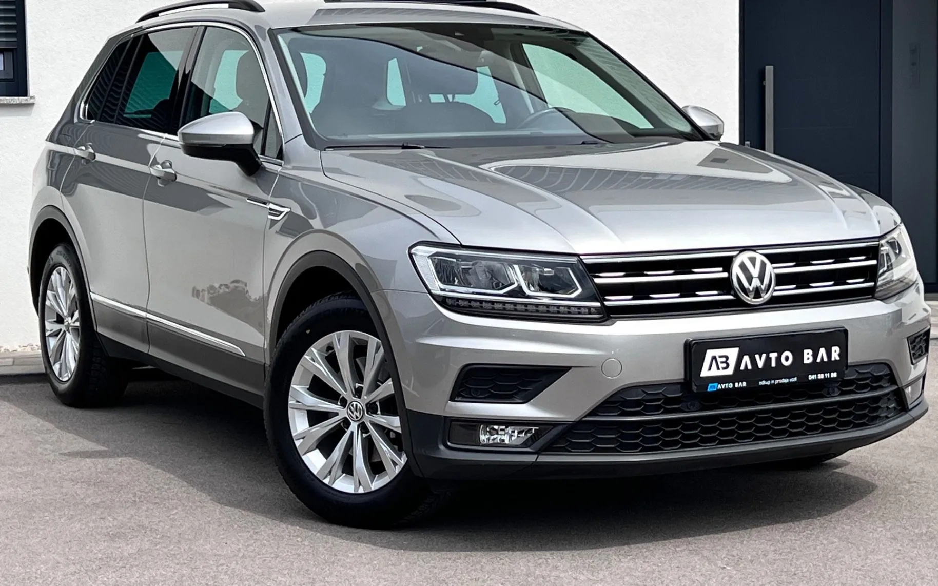 Zunanja slika - Volkswagen Tiguan - 1.4 TSI+1.LAST+SLO+LED+ACC+R.KAMERA - 1