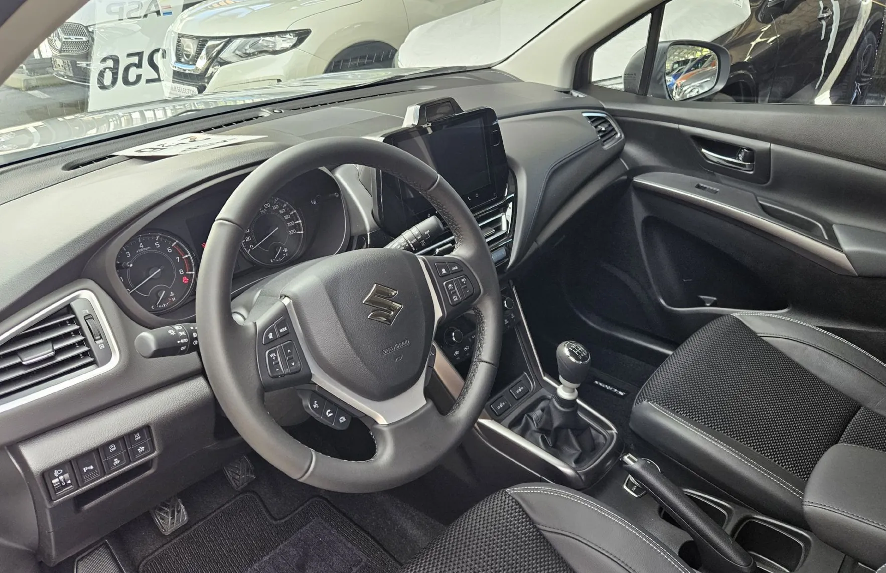 Zunanja slika - Suzuki S-Cross - 1.4 MHEV ELEGANCE  ALLGRIP - 5