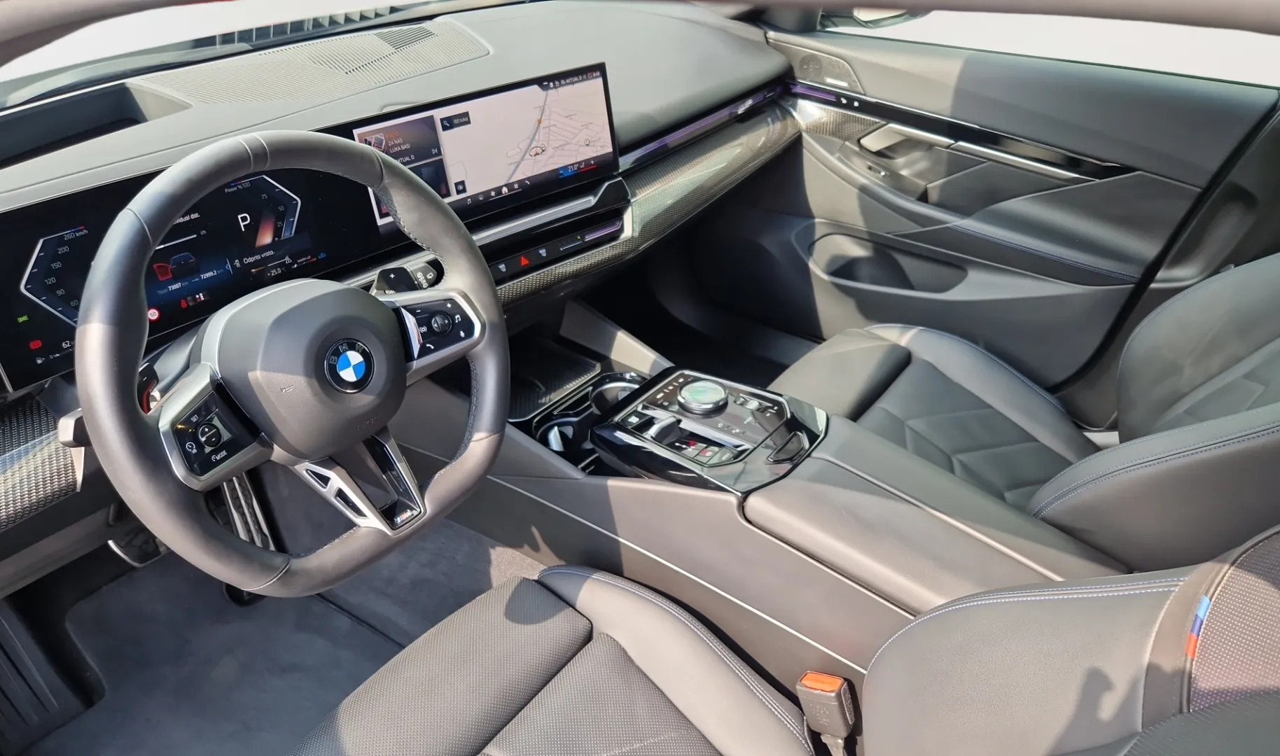 Zunanja slika - BMW Serija 5 - 520d xDrive - 6