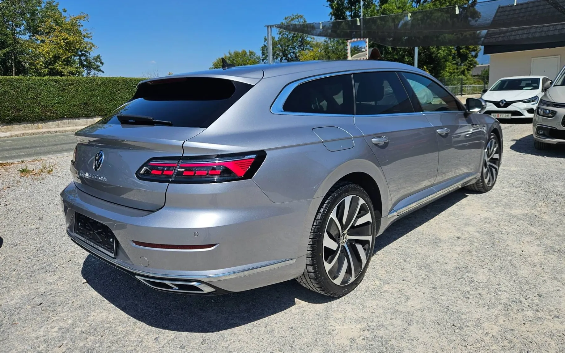 Zunanja slika - Volkswagen Arteon Shooting Brake - Arteon SB 2.0 TDI BMT R-Line DSG 1.LASTNIK SLO  .. - 3