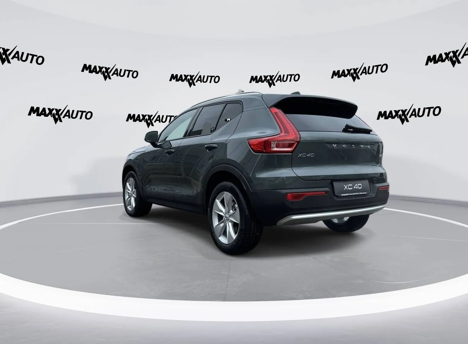 Zunanja slika - Volvo XC40 - B3 P Core AT DCT... - 7