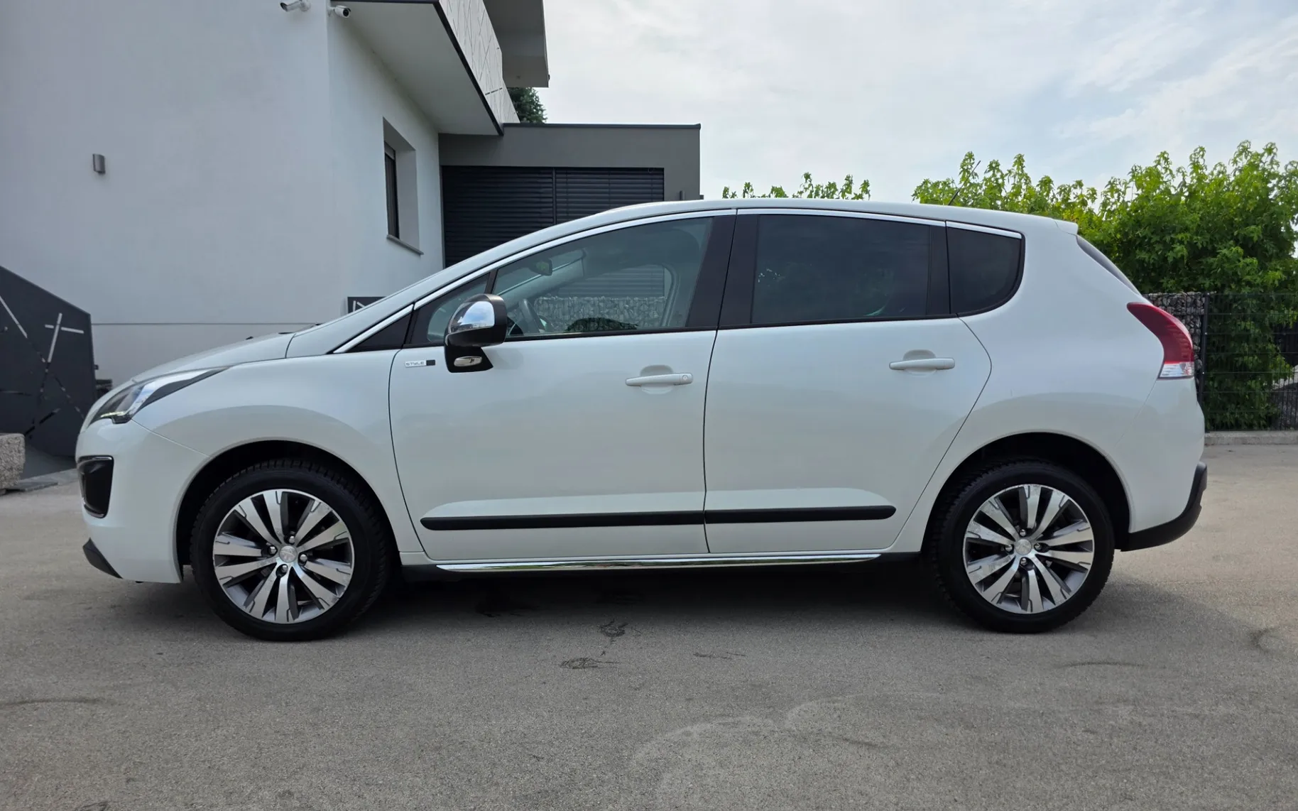 Zunanja slika - Peugeot 3008 - 1,6 HDi Style - 2